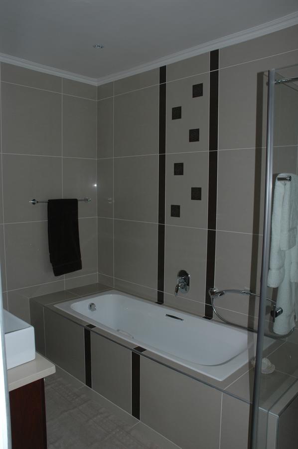 Edelweiss Bed & Breakfast Стелленбос Экстерьер фото
